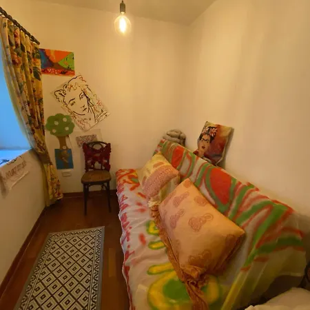 Casa Gioia, Tra Palazzo Reale,lungomare E Monte Echia Apartment *