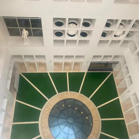 Casa Gioia, Tra Palazzo Reale,lungomare E Monte Echia *